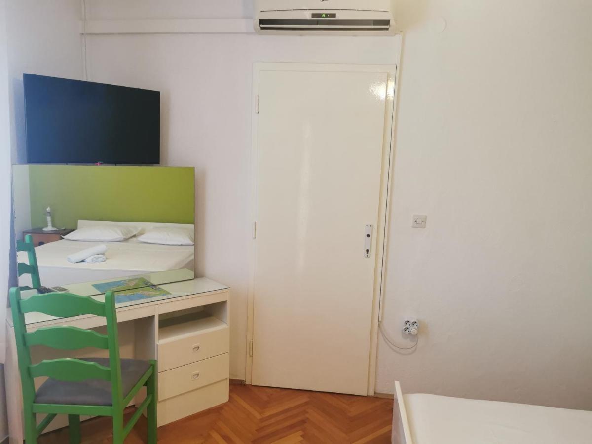 Apartman Tudor Kuzma Hvar Town Exterior foto